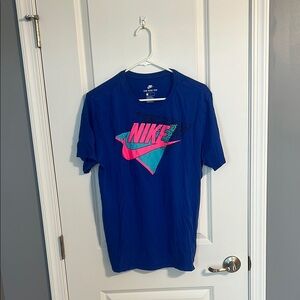 USED Nike Blue Graphic T-Shirt Size L